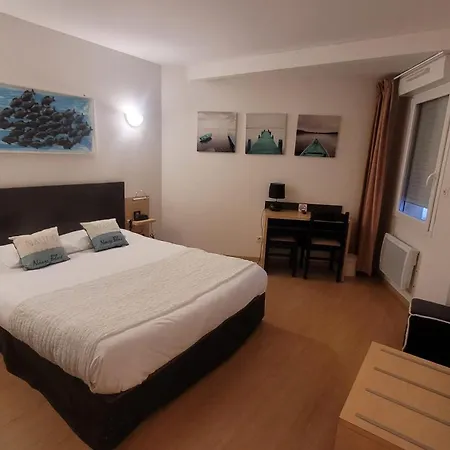 Hotel Au P'tit Creux Des Landes 2*