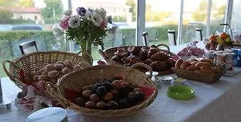 Au P'tit Creux Des Landes 2*
